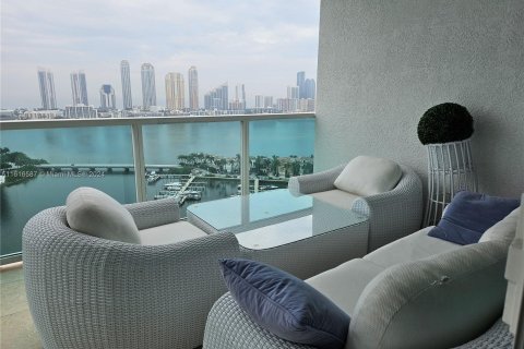 Condominio en venta en Aventura, Florida, 3 dormitorios, 304.16 m2 № 1238098 - foto 1