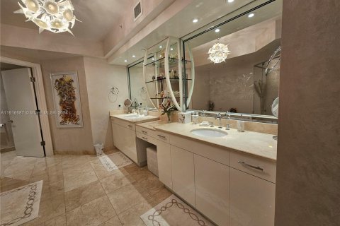 Copropriété à vendre à Aventura, Floride: 3 chambres, 304.16 m2 № 1238098 - photo 30