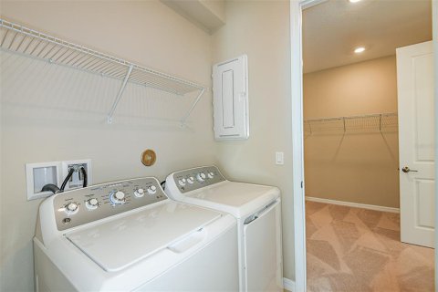 Casa en venta en Wesley Chapel, Florida, 5 dormitorios, 283.63 m2 № 1396696 - foto 14