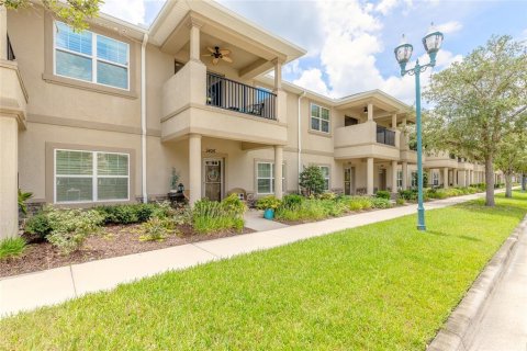 Townhouse in New Smyrna Beach, Florida 3 bedrooms, 191.66 sq.m. № 1286956 - photo 16