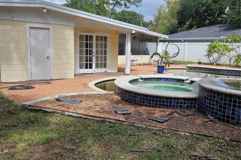 Terreno en venta en Tampa, Florida № 1388534 - foto 15