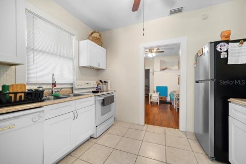 Immobilier commercial à vendre à Clearwater, Floride: 6 chambres, 243.4 m2 № 1388588 - photo 9