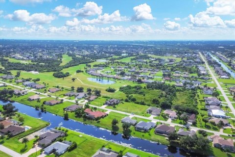 Terreno en venta en Rotonda, Florida № 1376749 - foto 3