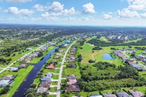 Terreno en venta en Rotonda, Florida № 1376749 - foto 15