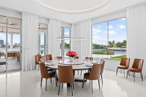 Villa ou maison à vendre à Fort Lauderdale, Floride: 6 chambres, 1858.05 m2 № 528743 - photo 17
