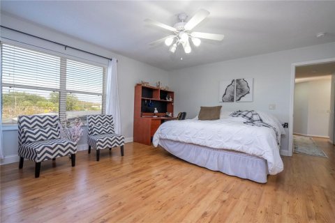 Casa en venta en Kissimmee, Florida, 4 dormitorios, 259.85 m2 № 877763 - foto 29
