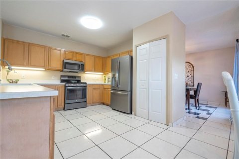 Villa ou maison à vendre à Kissimmee, Floride: 4 chambres, 259.85 m2 № 877763 - photo 15