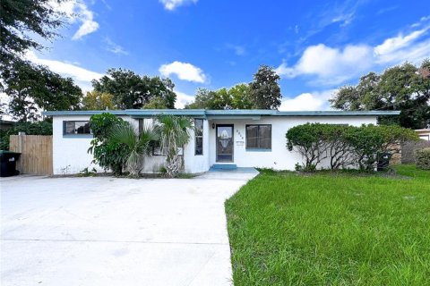 Villa ou maison à vendre à Orlando, Floride: 4 chambres, 142.51 m2 № 1288055 - photo 1