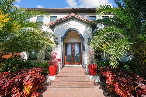 Villa ou maison à vendre à Tampa, Floride: 5 chambres, 397.34 m2 № 1371468 - photo 4