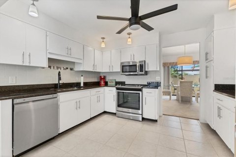 Casa en venta en Venice, Florida, 2 dormitorios, 161.28 m2 № 1342103 - foto 15