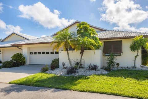 Villa ou maison à vendre à Venice, Floride: 2 chambres, 161.28 m2 № 1342103 - photo 1