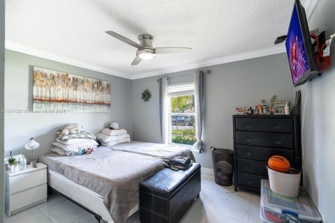 Villa ou maison à vendre à Royal Palm Beach, Floride: 5 chambres, 196.02 m2 № 1146887 - photo 17