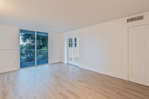 Copropriété à louer à Miami, Floride: 2 chambres, 70.61 m2 № 1370796 - photo 6