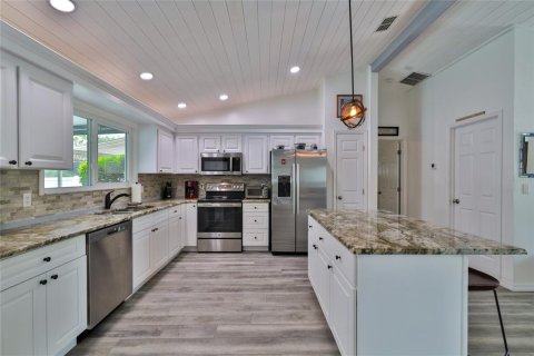 Casa en venta en New Smyrna Beach, Florida, 3 dormitorios, 145.3 m2 № 1340573 - foto 19