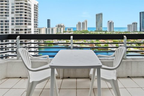 Condominio en venta en Aventura, Florida, 2 dormitorios, 126.81 m2 № 1234118 - foto 29