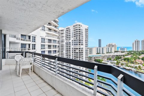 Copropriété à vendre à Aventura, Floride: 2 chambres, 126.81 m2 № 1234118 - photo 30