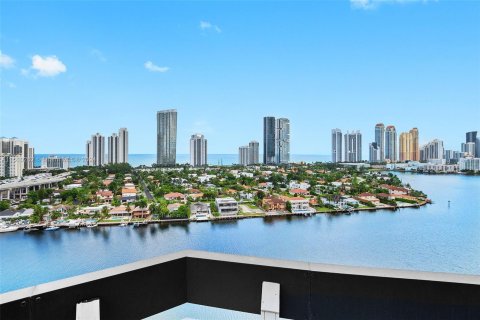 Condominio en venta en Aventura, Florida, 2 dormitorios, 126.81 m2 № 1234118 - foto 1