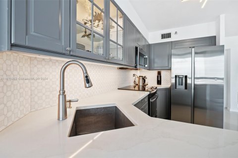 Copropriété à vendre à Aventura, Floride: 2 chambres, 126.81 m2 № 1234118 - photo 5