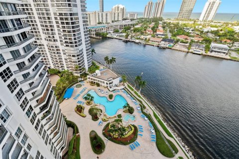 Condominio en venta en Aventura, Florida, 2 dormitorios, 126.81 m2 № 1234118 - foto 28