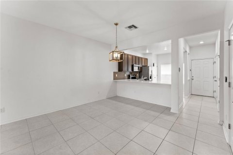 Adosado en venta en Wesley Chapel, Florida, 2 dormitorios, 155.05 m2 № 1369902 - foto 4