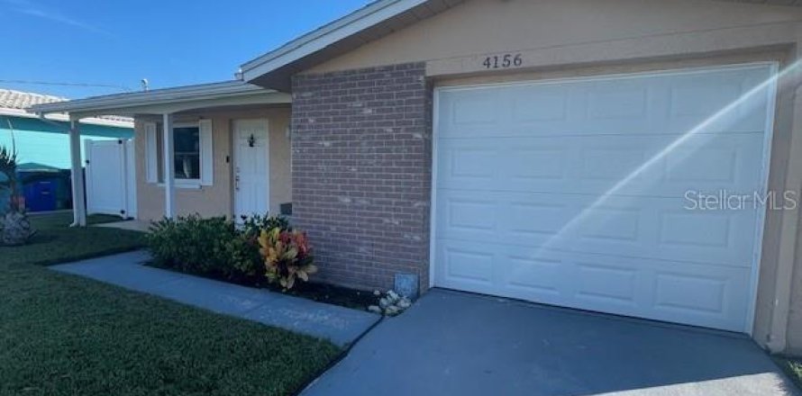 Casa en New Port Richey, Florida 2 dormitorios, 91.79 m2 № 1378103