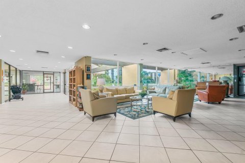 Copropriété à vendre à Pompano Beach, Floride: 2 chambres, 130.06 m2 № 1161964 - photo 15