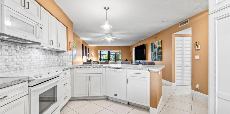 Condo à Pompano Beach, Floride, 2 chambres  № 1161964