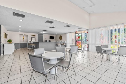 Copropriété à vendre à Pompano Beach, Floride: 2 chambres, 130.06 m2 № 1161964 - photo 14