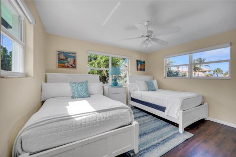 House in Fort Lauderdale, Florida 4 bedrooms, 304.25 sq.m. № 1178666 - photo 20