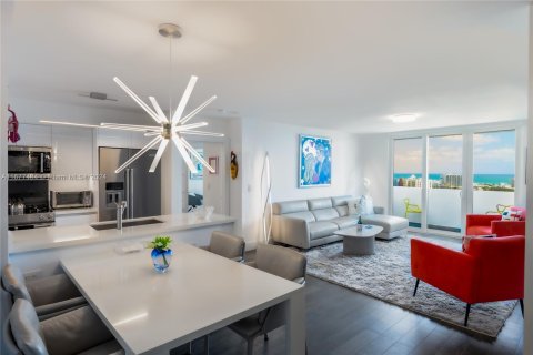 Condominio en venta en Miami Beach, Florida, 2 dormitorios, 100.33 m2 № 1403087 - foto 1