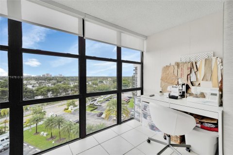 Condominio en venta en Hallandale Beach, Florida, 1 dormitorio, 85.01 m2 № 1403086 - foto 20