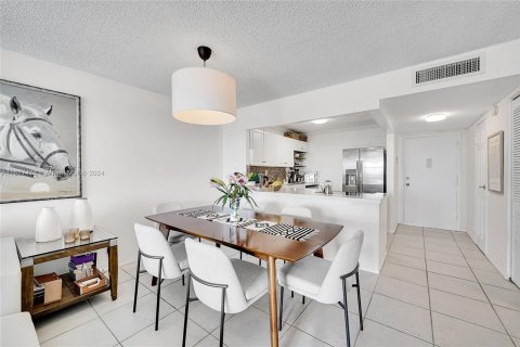 Copropriété à vendre à Hallandale Beach, Floride: 1 chambre, 85.01 m2 № 1403086 - photo 8