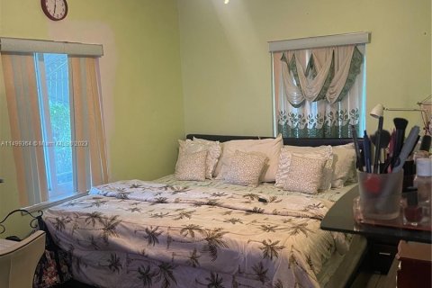 Купить виллу или дом в Норт-Майами-Бич, Флорида 3 спальни, 94.02м2, № 886008 - фото 10