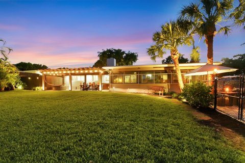 Villa ou maison à vendre à Lake Worth, Floride: 3 chambres, 225.01 m2 № 607254 - photo 17