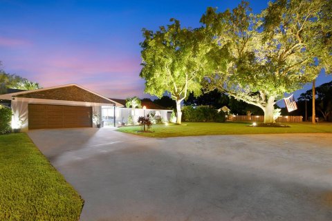 Casa en venta en Lake Worth, Florida, 3 dormitorios, 225.01 m2 № 607254 - foto 5