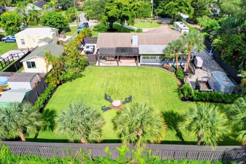 Villa ou maison à vendre à Lake Worth, Floride: 3 chambres, 225.01 m2 № 607254 - photo 28