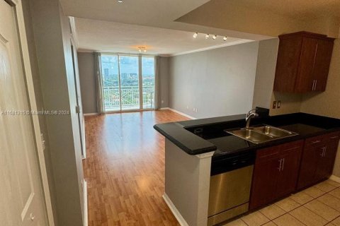 Condominio en venta en Miami, Florida, 1 dormitorio, 66.05 m2 № 1413492 - foto 2