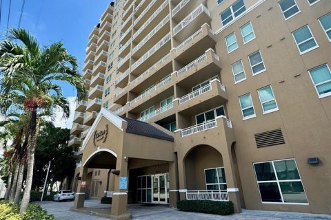 Condominio en venta en Miami, Florida, 1 dormitorio, 66.05 m2 № 1413492 - foto 11