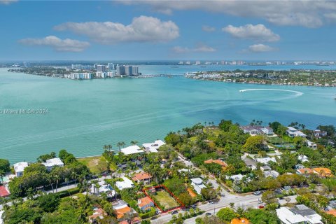 Terreno en venta en Miami Beach, Florida № 1077889 - foto 4