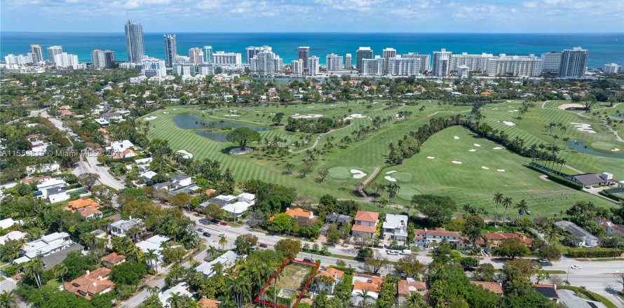 Terreno en Miami Beach, Florida № 1077889