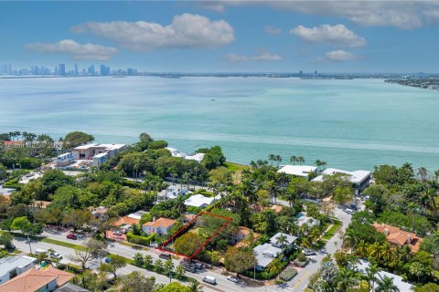 Land in Miami Beach, Florida № 1077889 - photo 2
