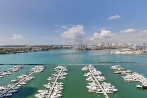 Copropriété à vendre à Miami Beach, Floride: 2 chambres, 109.62 m2 № 1269731 - photo 19