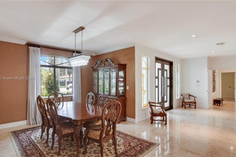 Villa ou maison à vendre à Miami, Floride: 4 chambres, 264.12 m2 № 1294600 - photo 8