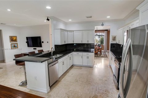 Casa en venta en Miami, Florida, 4 dormitorios, 264.12 m2 № 1294600 - foto 12