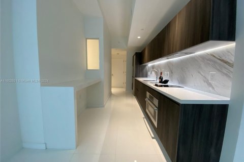 Condominio en alquiler en Miami, Florida, 55.74 m2 № 1345938 - foto 2