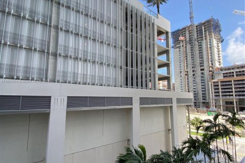 Condo in Miami, Florida  № 1345938 - photo 11