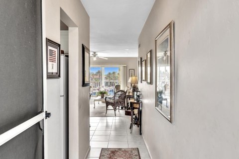 Condo in Deerfield Beach, Florida, 2 bedrooms  № 1172926 - photo 2