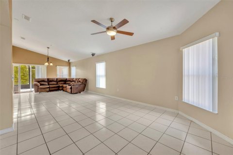 Villa ou maison à vendre à Kissimmee, Floride: 2 chambres, 140 m2 № 1391345 - photo 11