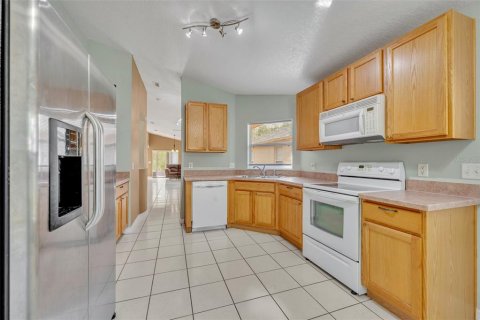 House in Kissimmee, Florida 2 bedrooms, 140 sq.m. № 1391345 - photo 17