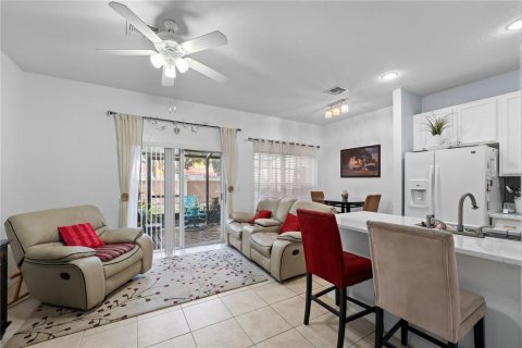 Adosado en venta en Kissimmee, Florida, 4 dormitorios, 130.06 m2 № 1391389 - foto 9